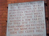 plaque to protestant martyrs on Lewes Town Hall
